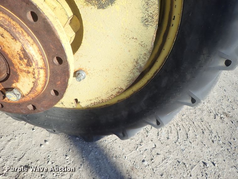 image for item DC3480 1975 John Deere 4630 tractor