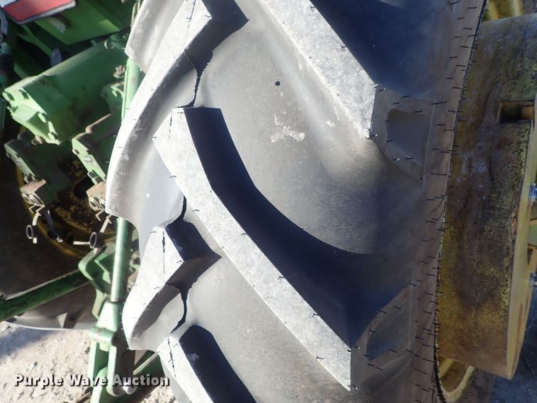 image for item DC3480 1975 John Deere 4630 tractor