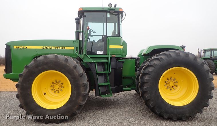 image for item DC3487 1998 John Deere 9400 4WD tractor