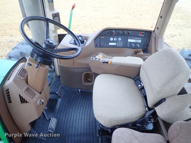 image for item DC3487 1998 John Deere 9400 4WD tractor