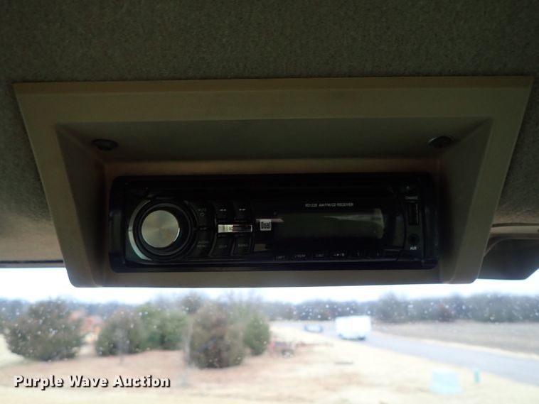 image for item DC3487 1998 John Deere 9400 4WD tractor