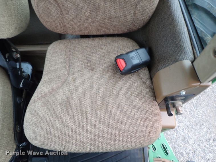 image for item DC3487 1998 John Deere 9400 4WD tractor