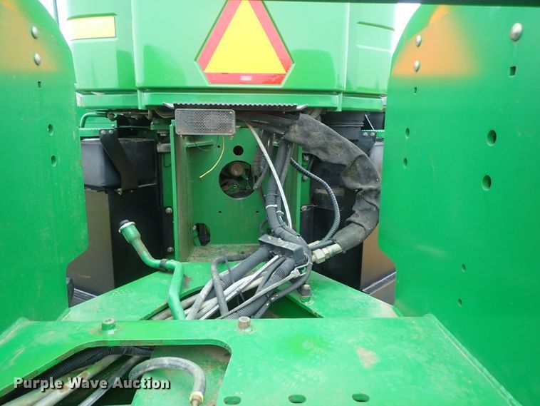 image for item DC3487 1998 John Deere 9400 4WD tractor