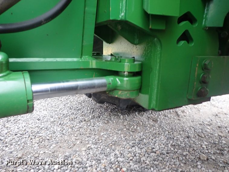 image for item DC3487 1998 John Deere 9400 4WD tractor