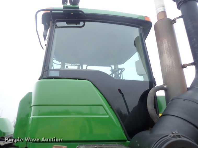 image for item DC3487 1998 John Deere 9400 4WD tractor