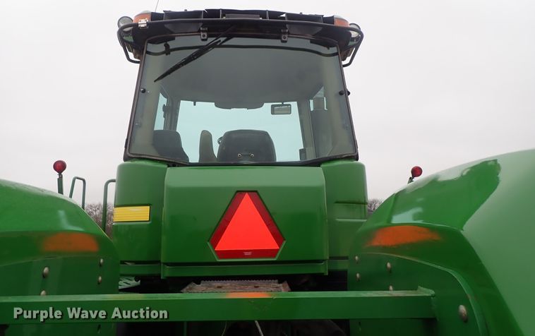 image for item DC3487 1998 John Deere 9400 4WD tractor