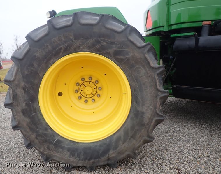 image for item DC3487 1998 John Deere 9400 4WD tractor