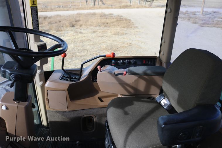 image for item DD6057 1997 John Deere 9400 4WD tractor