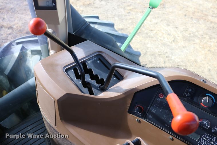 image for item DD6057 1997 John Deere 9400 4WD tractor