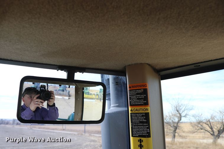 image for item DD6057 1997 John Deere 9400 4WD tractor