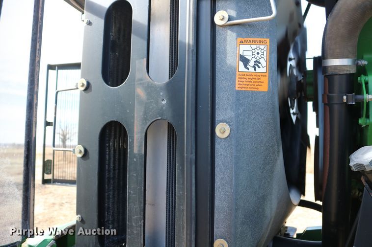 image for item DD6057 1997 John Deere 9400 4WD tractor