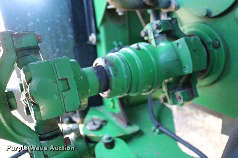 image for item DD6057 1997 John Deere 9400 4WD tractor