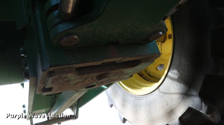 image for item DD6057 1997 John Deere 9400 4WD tractor