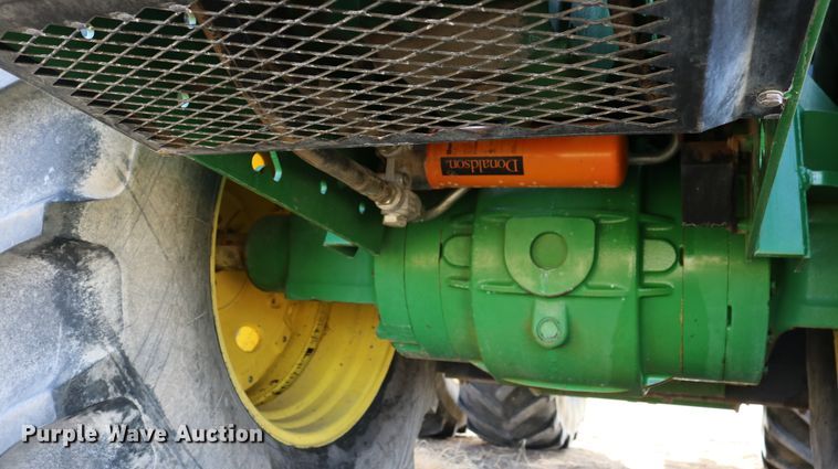 image for item DD6057 1997 John Deere 9400 4WD tractor