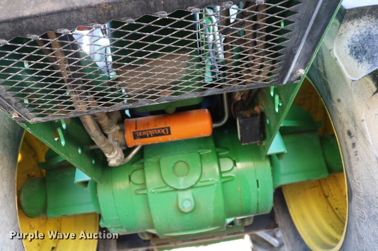 image for item DD6057 1997 John Deere 9400 4WD tractor