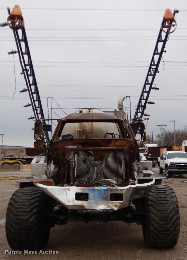 image for item DE4054 Applicator truck