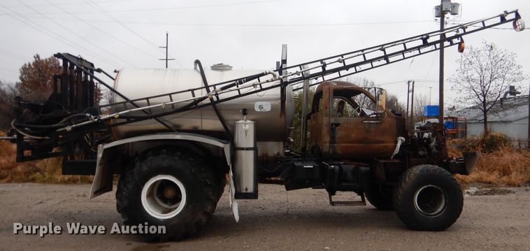 image for item DE4054 Applicator truck