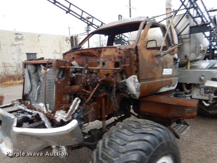 image for item DE4054 Applicator truck