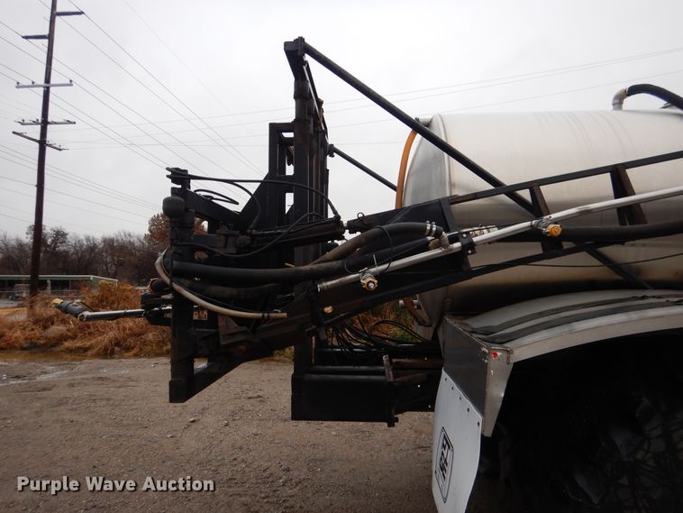 image for item DE4054 Applicator truck