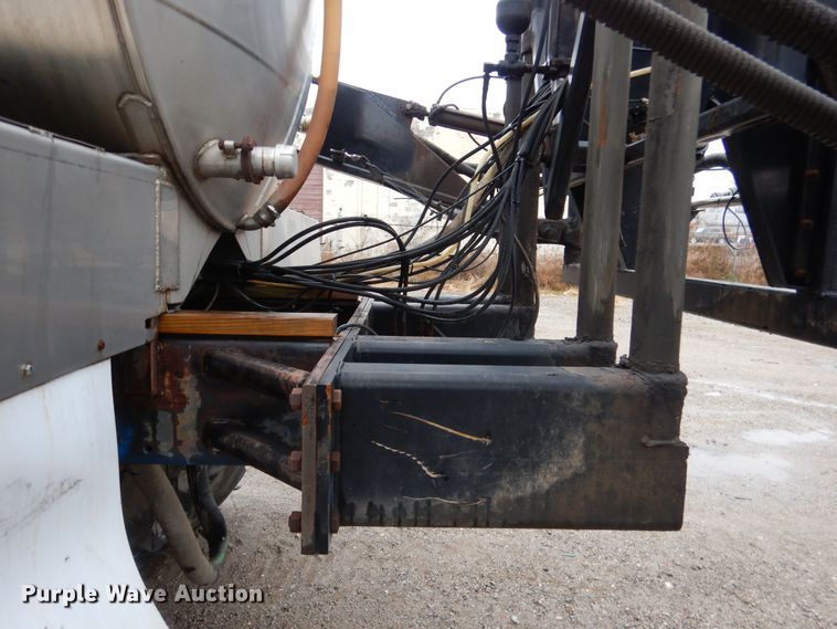 image for item DE4054 Applicator truck