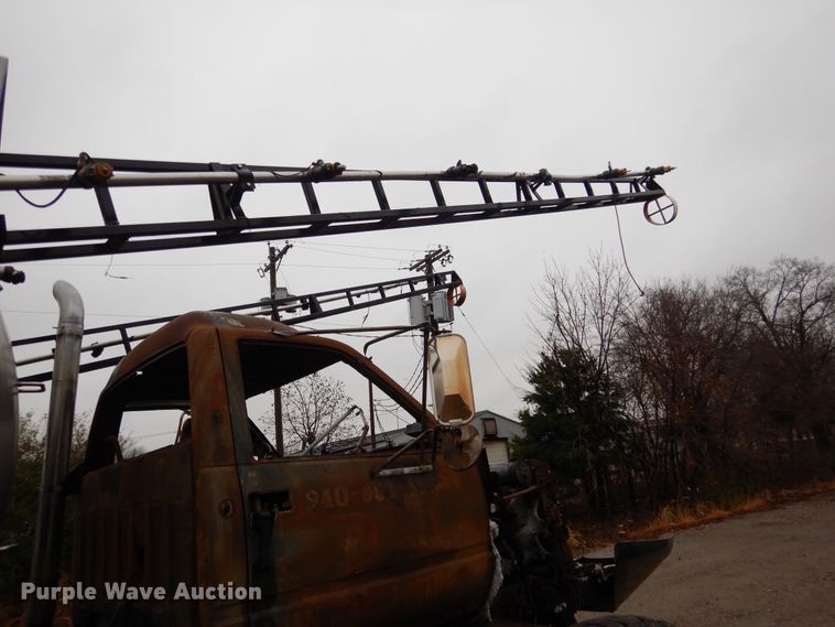 image for item DE4054 Applicator truck