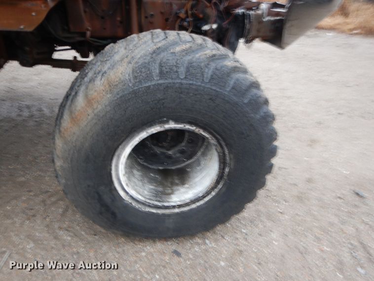 image for item DE4054 Applicator truck