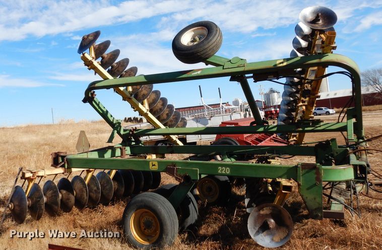image for item DE4161 John Deere 220 disk