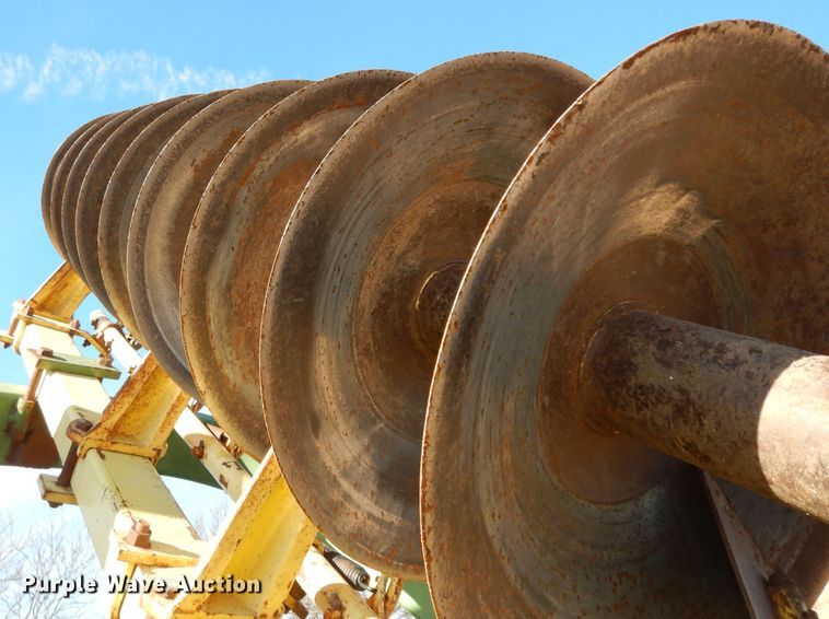 image for item DE4161 John Deere 220 disk