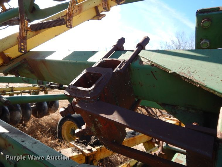 image for item DE4161 John Deere 220 disk