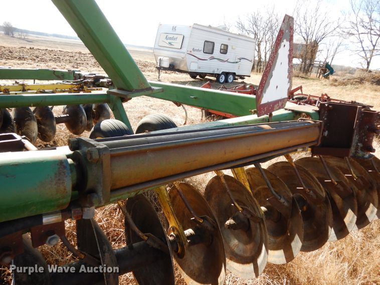 image for item DE4161 John Deere 220 disk