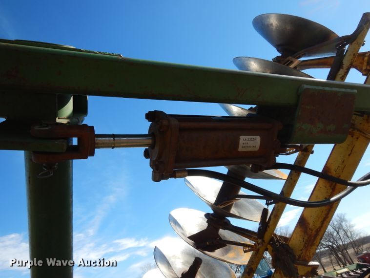 image for item DE4161 John Deere 220 disk