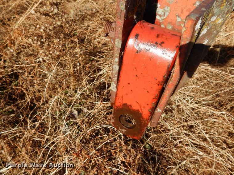 image for item DE4163 International field cultivator