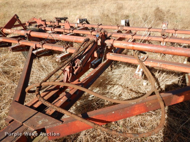image for item DE4163 International field cultivator