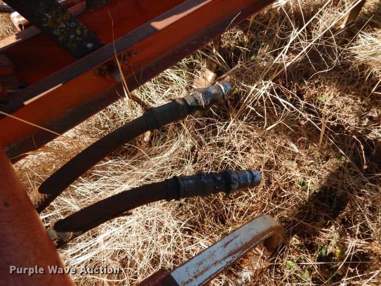 image for item DE4163 International field cultivator