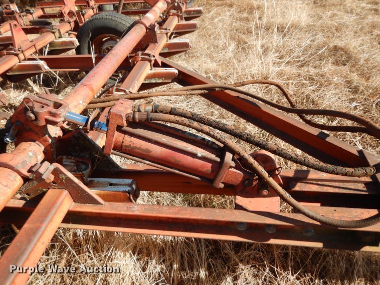 image for item DE4163 International field cultivator