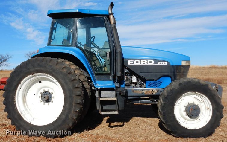 image for item DE4164 1995 Ford 8770 MFWD tractor