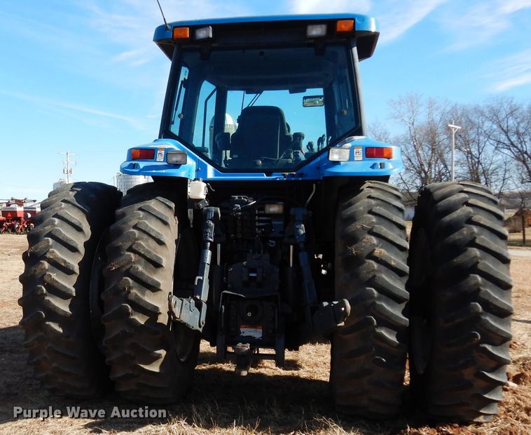 image for item DE4164 1995 Ford 8770 MFWD tractor