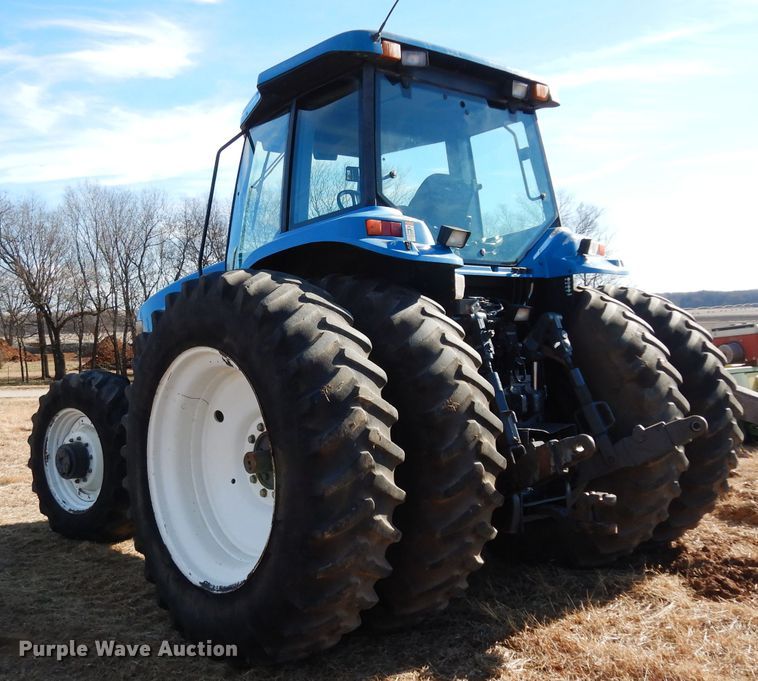 image for item DE4164 1995 Ford 8770 MFWD tractor