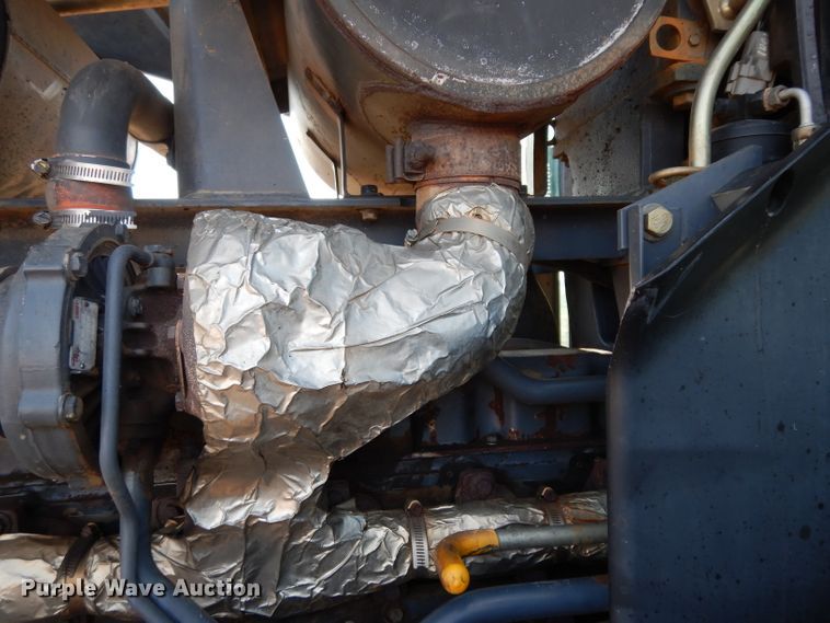 image for item DE4164 1995 Ford 8770 MFWD tractor