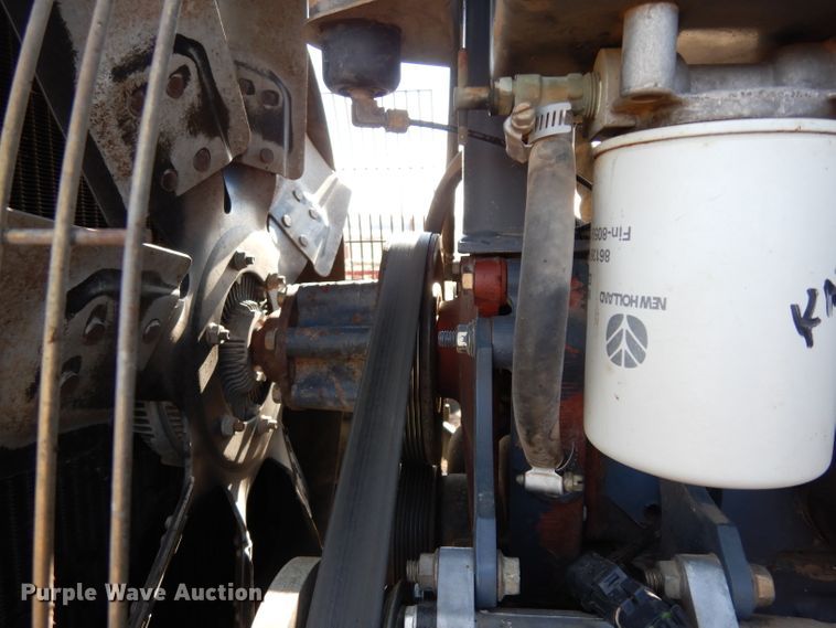 image for item DE4164 1995 Ford 8770 MFWD tractor