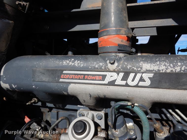 image for item DE4164 1995 Ford 8770 MFWD tractor