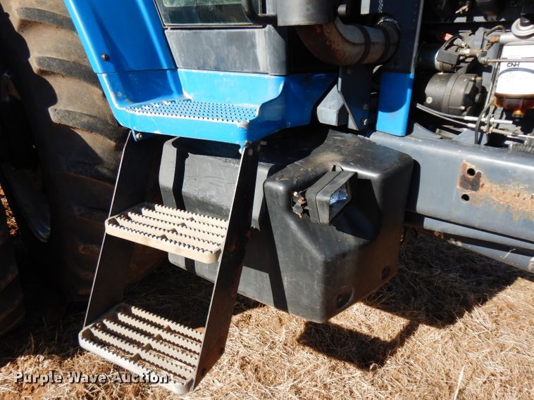 image for item DE4164 1995 Ford 8770 MFWD tractor