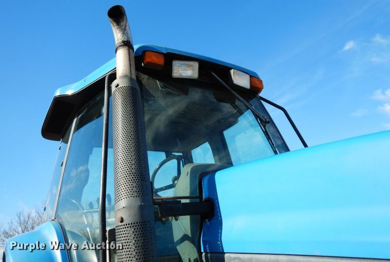 image for item DE4164 1995 Ford 8770 MFWD tractor