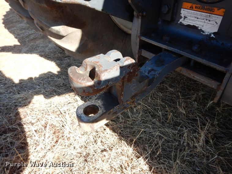 image for item DE4164 1995 Ford 8770 MFWD tractor