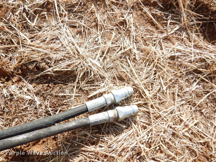 image for item DE4165 Tri-L bale carrier