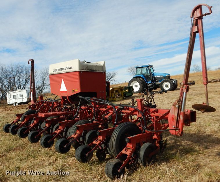 image for item DE4167 Case IH 950 Cyclo Air air seeder