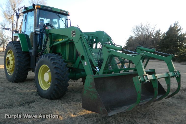 image for item DE4370 2001 John Deere 7610 MFWD tractor