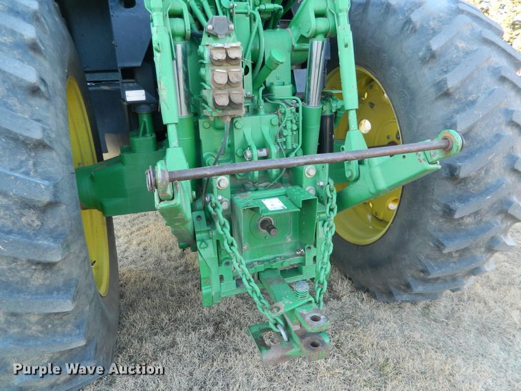 image for item DE4370 2001 John Deere 7610 MFWD tractor