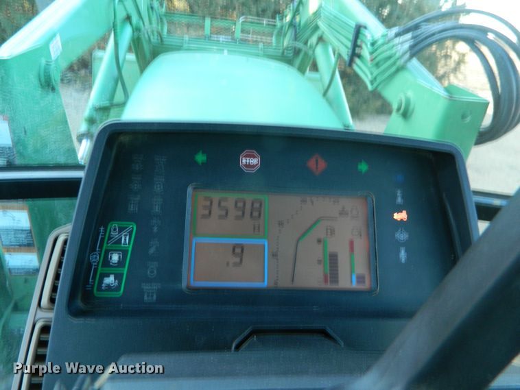 image for item DE4370 2001 John Deere 7610 MFWD tractor