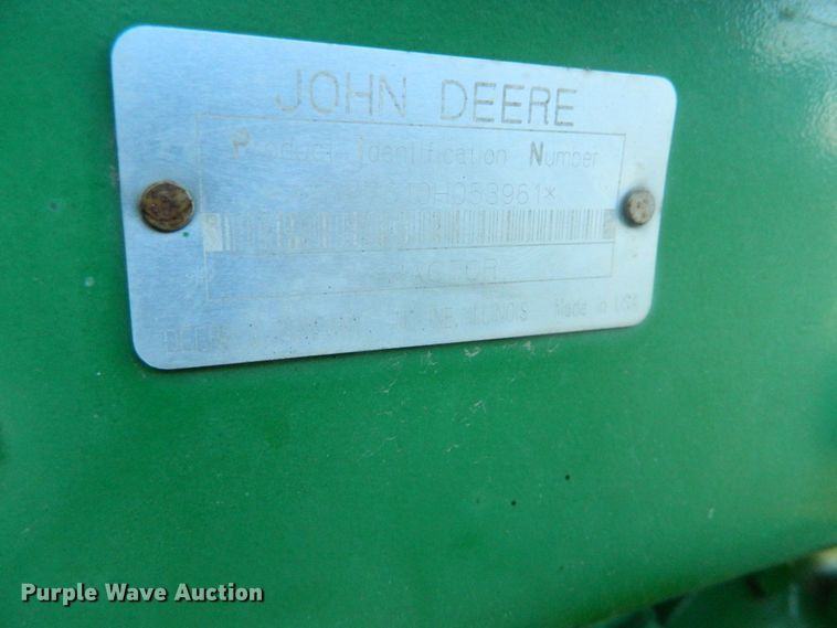 image for item DE4370 2001 John Deere 7610 MFWD tractor